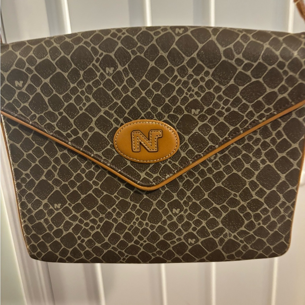 Nina Ricci Mustard Leather Interior